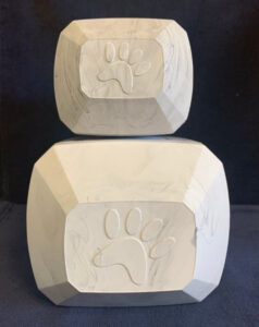 https://midlandspetcare.com/wp-content/uploads/2022/05/temporary-container-individual-pet-cremation-238x300.jpg